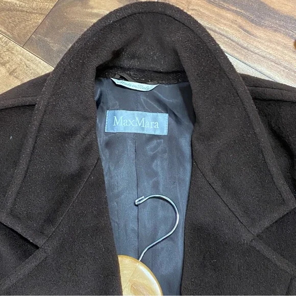 MaxMara • Pure Wool Long Trench • Italy